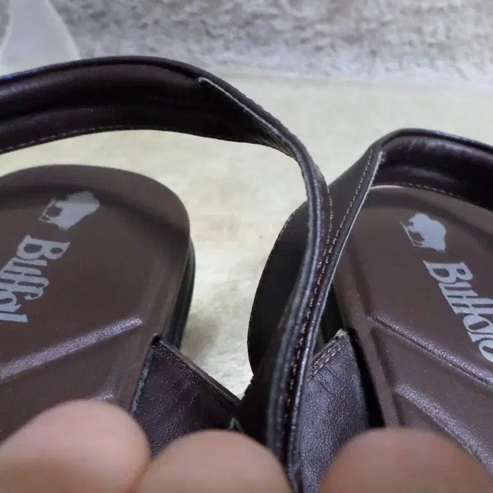 [BUNJANG] Fururuk Vintage Buffalo Leather Slippers / 후루룩구제 275 버팔로 조리 슬리퍼 중고 신발 브라운 소가죽