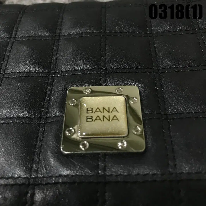 [SOLD OUT] 바나바나 블랙 퀼팅 체인 숄더백