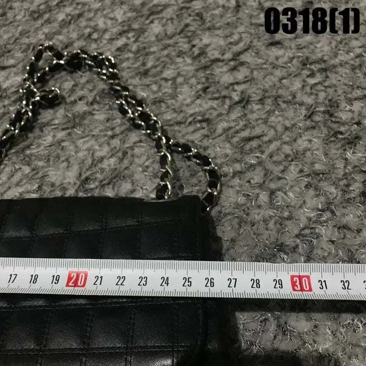 [SOLD OUT] 바나바나 블랙 퀼팅 체인 숄더백