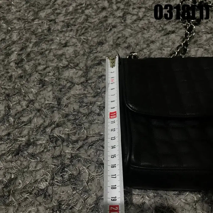 [SOLD OUT] 바나바나 블랙 퀼팅 체인 숄더백