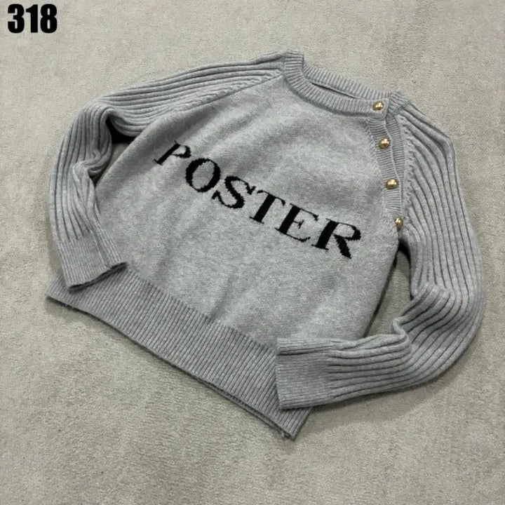 [SOLD OUT] POSTER 레터링 니트