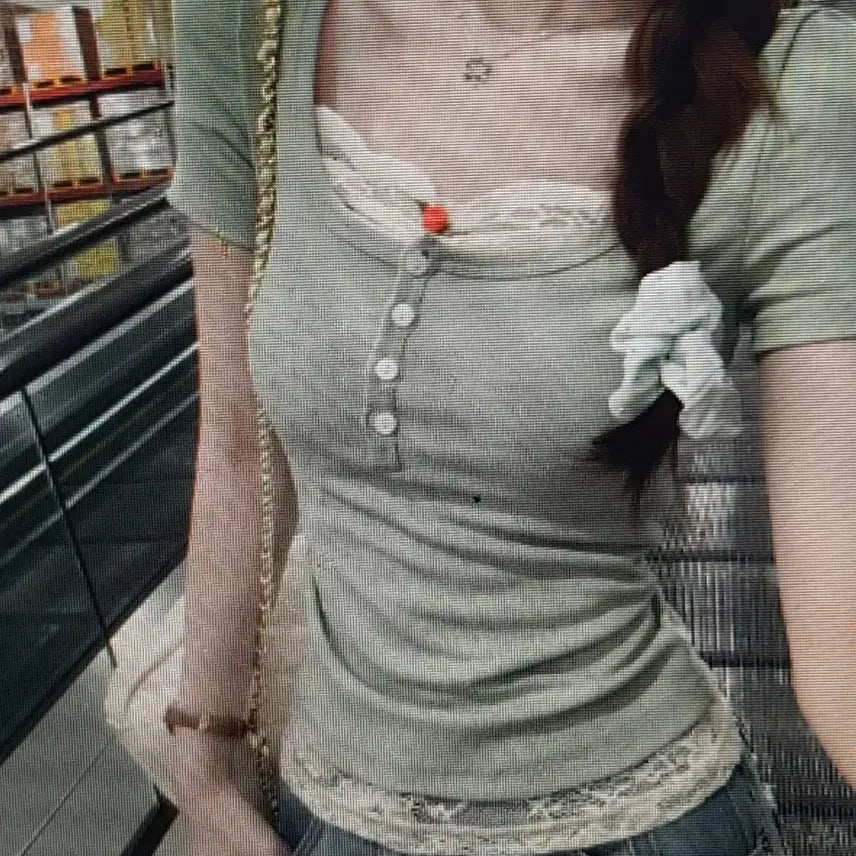 [BUNJANG] Lace Detail Double Layer Short Sleeve T-shirt / (해외배송)레이스 붙어있는 이중 반팔 티셔츠
