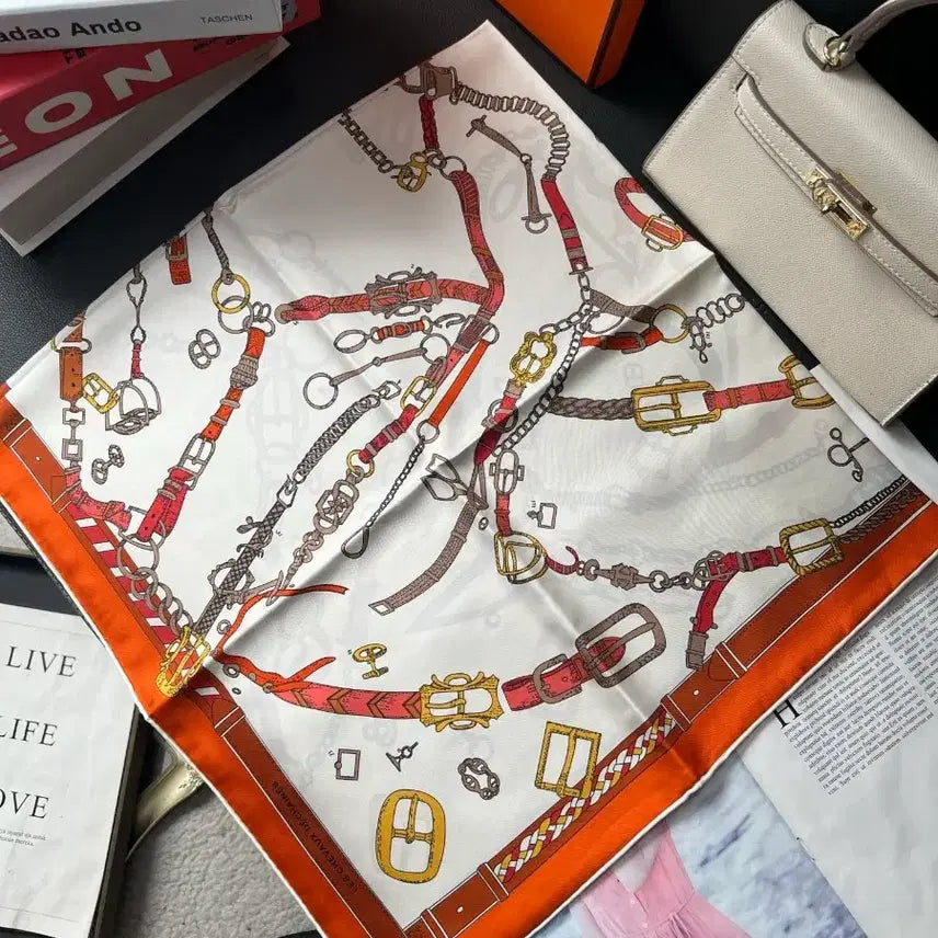 [BUNJANG] Hermès Silk Scarf / 에르메스 실크 스카프