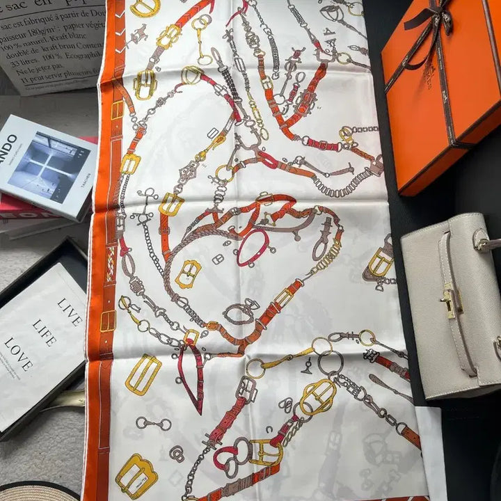 [BUNJANG] Hermès Silk Scarf / 에르메스 실크 스카프