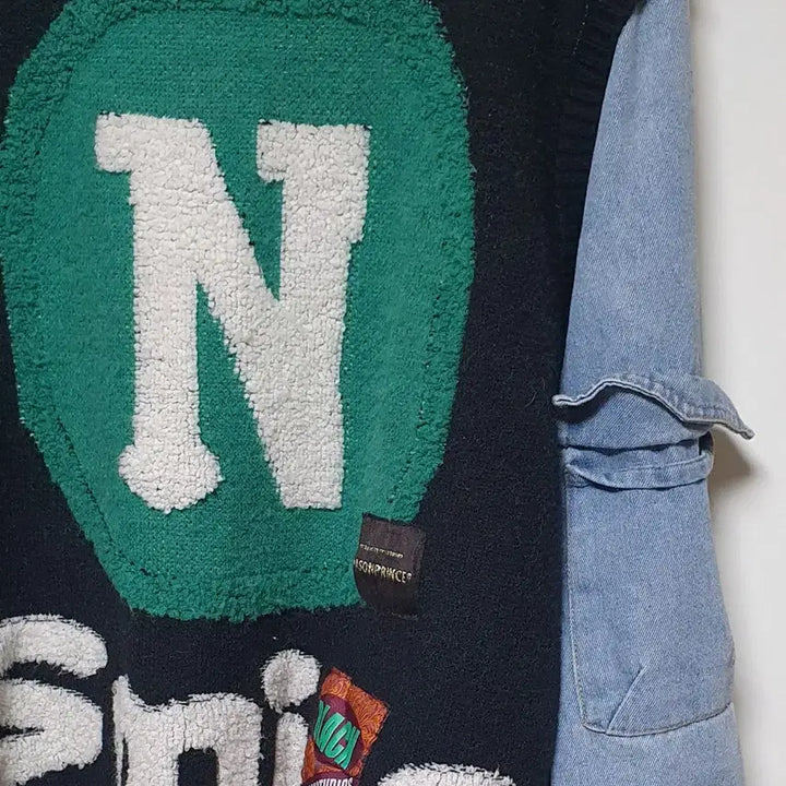 [BUNJANG] Black Denim Sleeve Point Knit Top / 블랙 데님 소매 포인트 니트 프리