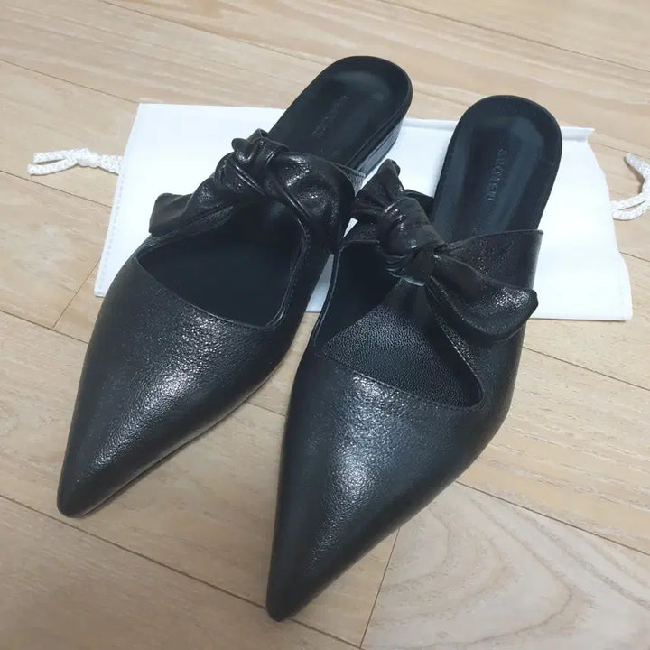 [BUNJANG] Salondeju Atatat Ribbon Flat Mule Black 250 / 새상품/살롱드주 엣엣엣 리본 플랫 뮬 블랙 250