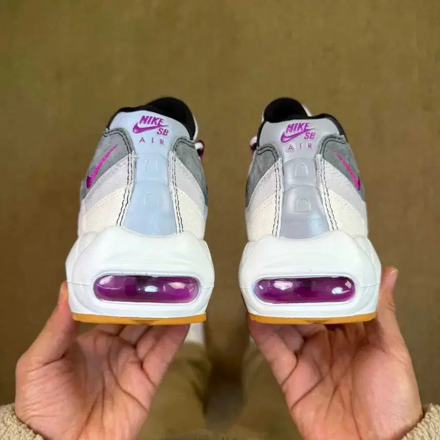 [BUNJANG] Nike Air Max 95 White/Purple Sneakers / 에어 맥스 95 화이트 퍼플 배색