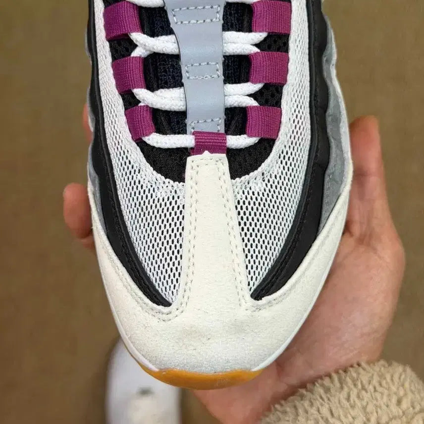 [BUNJANG] Nike Air Max 95 White/Purple Sneakers / 에어 맥스 95 화이트 퍼플 배색