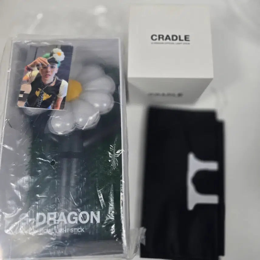 [BUNJANG] G-Dragon Official Light Stick + Cradle / 지드래곤 응원봉 + 크래들
