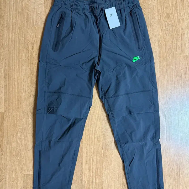 [BUNJANG] Nike Tech Woven Pants Anthracite XL / [XL] 나이키 테크 우븐 팬츠 바지 앤트러사이트