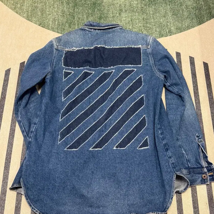 [BUNJANG] Off-White Back Logo Denim Shirt / 오프화이트 백로고 데님 셔츠