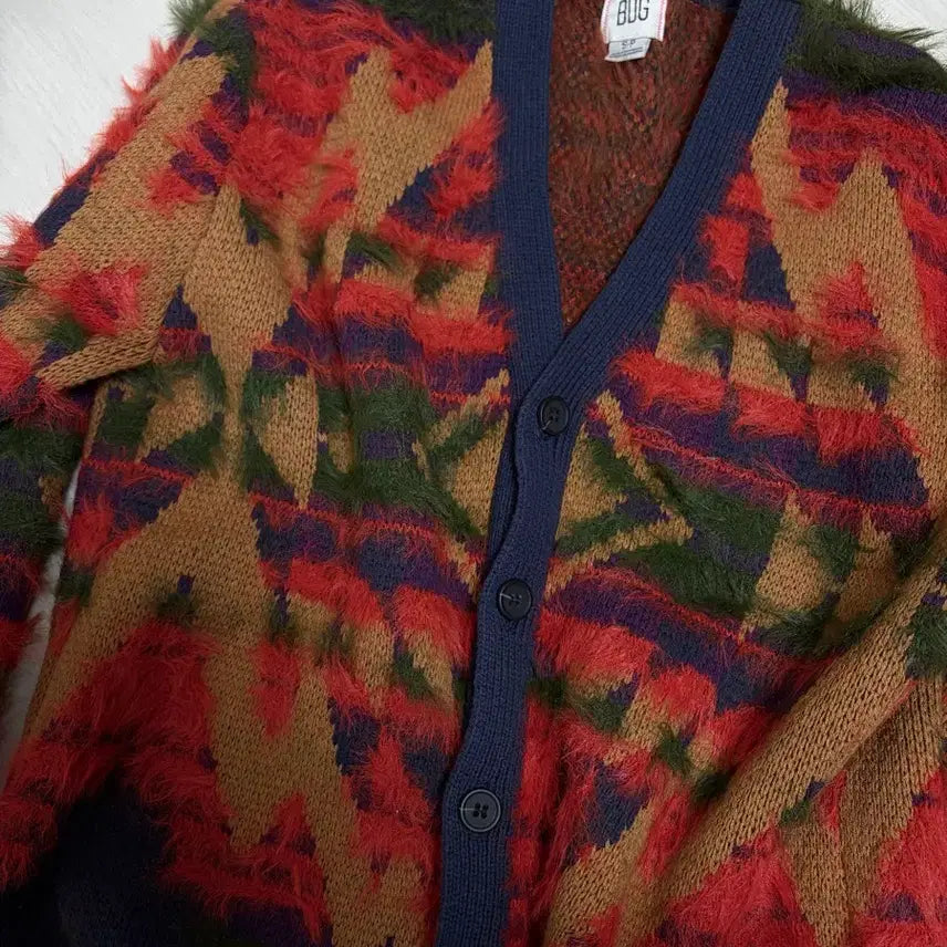 [BUNJANG] Urban Outfitters BDG American Pattern Fur Knit Cardigan / 어반 아웃피터스 BDG 아메리칸 패턴 퍼 니트 가디건