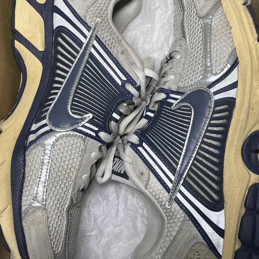 [BUNJANG] Nike Zoom Vomero 5 275 Sneakers / 나이키 줌 보메로5 275