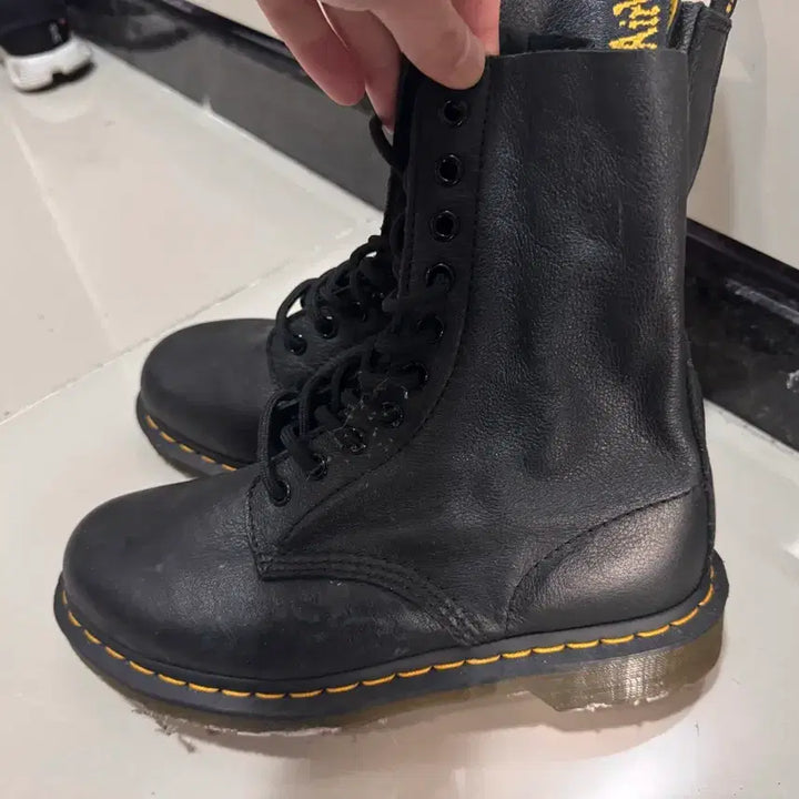 [BUNJANG] Dr. Martens 1490 Black Boots UK5 / 닥터마틴 1490 블랙 부츠 UK5 (240mm)