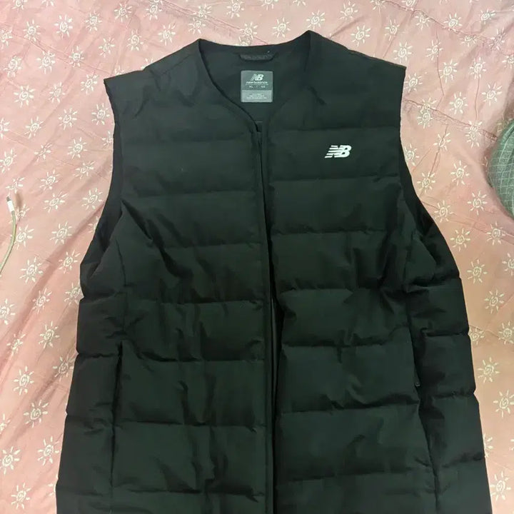[SOLD OUT] 뉴발란스 엑티브 라이트 경량다운 베스트 XL사이즈 실착1회 새상품급 판매