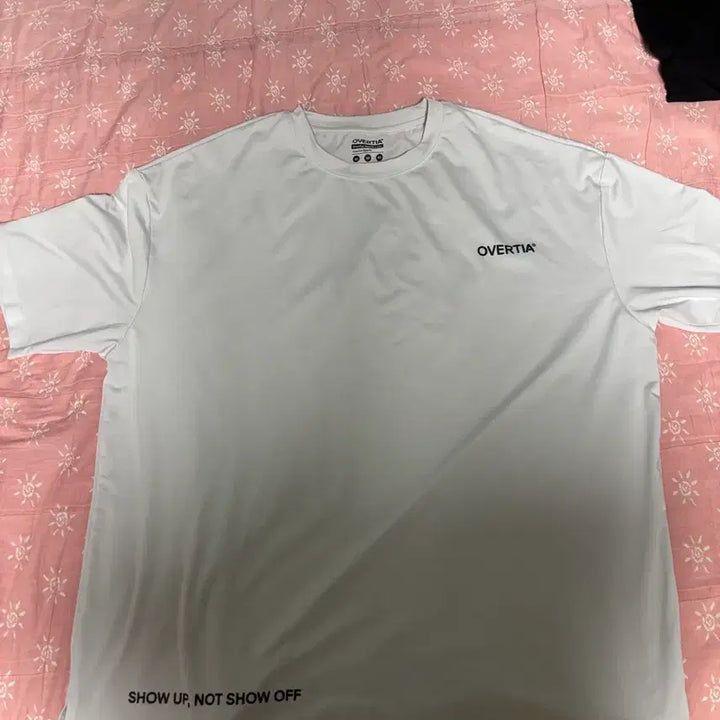 [SOLD OUT] OVERTIA 드라이핏 반팔티 M사이즈 새상품급 판매