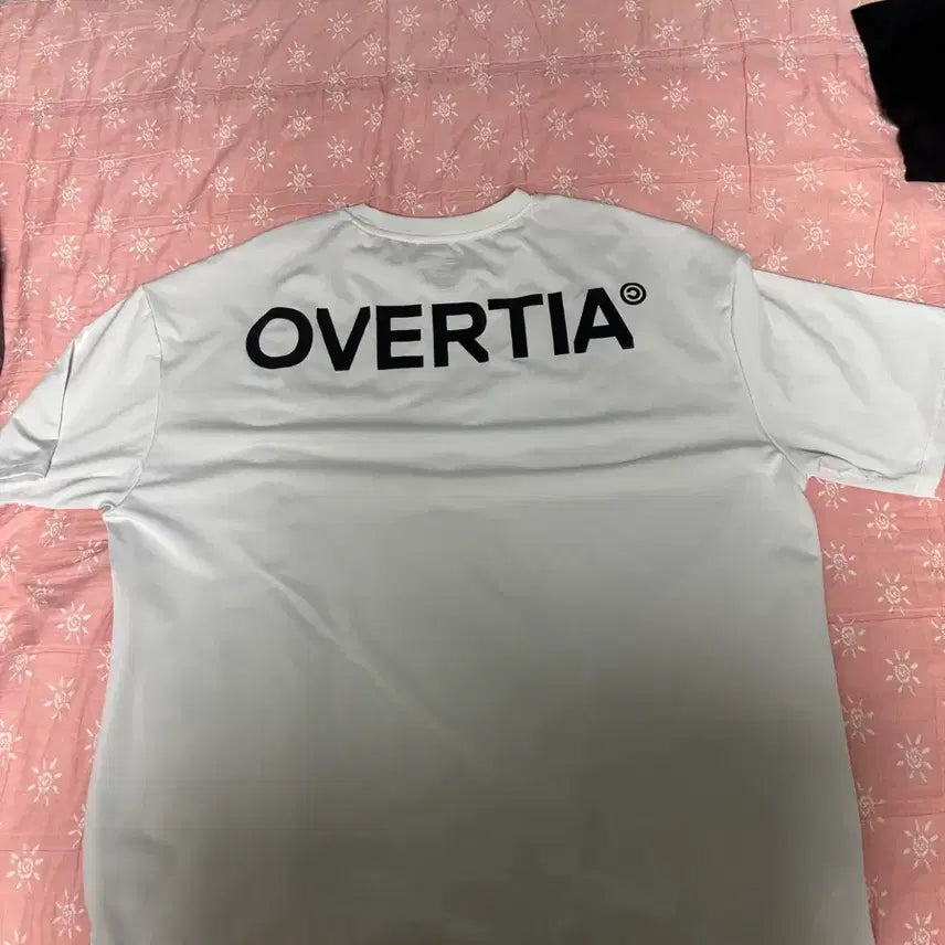 [SOLD OUT] OVERTIA 드라이핏 반팔티 M사이즈 새상품급 판매