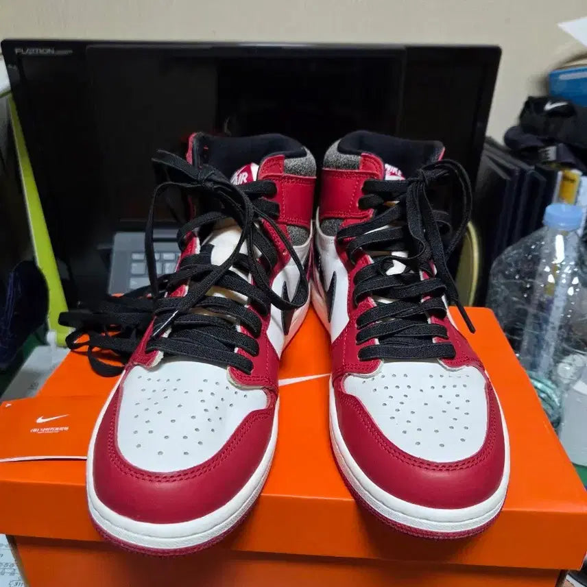 [BUNJANG] Nike Jordan Chicago High Sneakers / 나이키 2022 조던1 시카고 하이