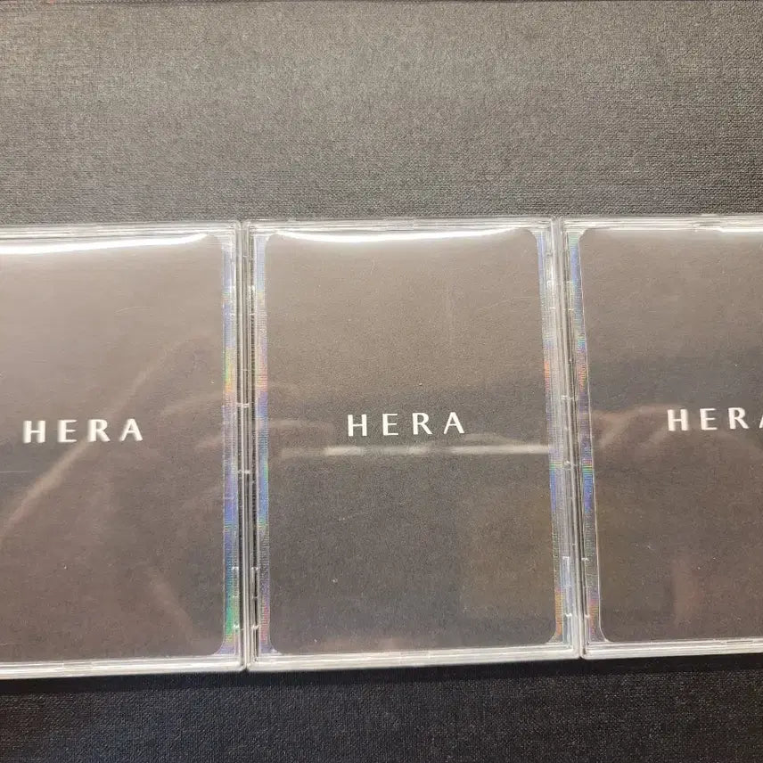 [SOLD OUT] 헤라 제니 포토카드 3종 세트