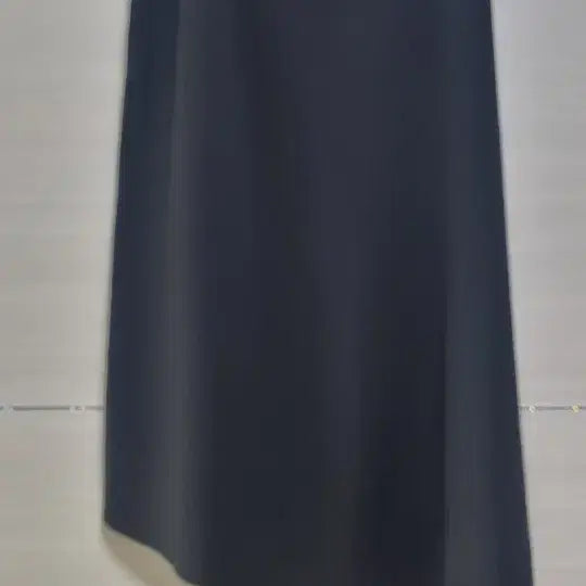 [BUNJANG] Benetton Black Asymmetrical Skirt / 베네통 블랙 언발란스 스커트 42
