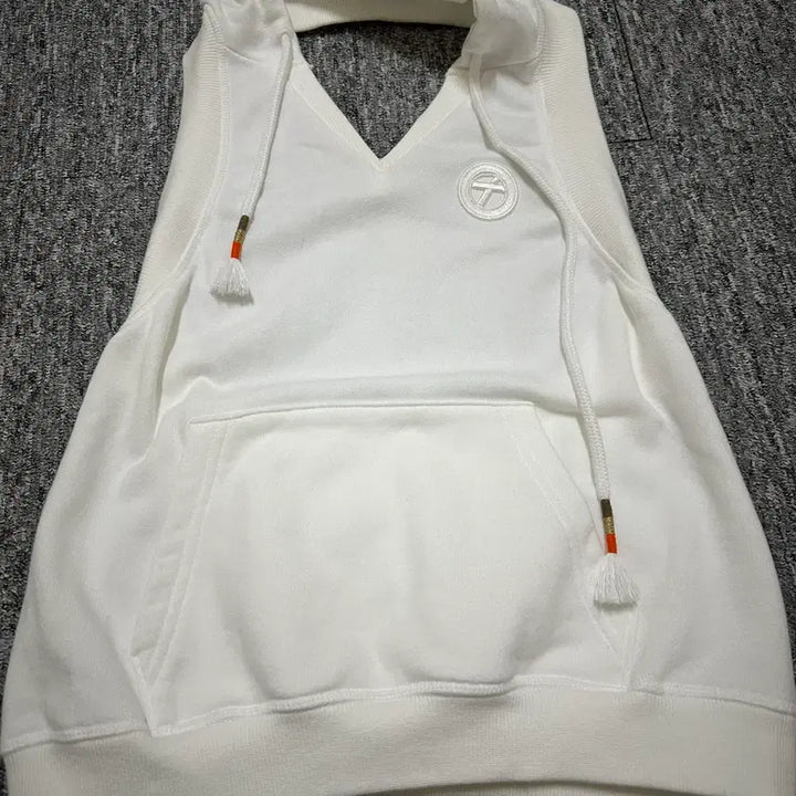 [BUNJANG] TheOpenProduct Open YY Pocket Hood Sleeveless / 더오픈프로덕트 open yy 오픈와이와이 포켓 후드 슬리브리스