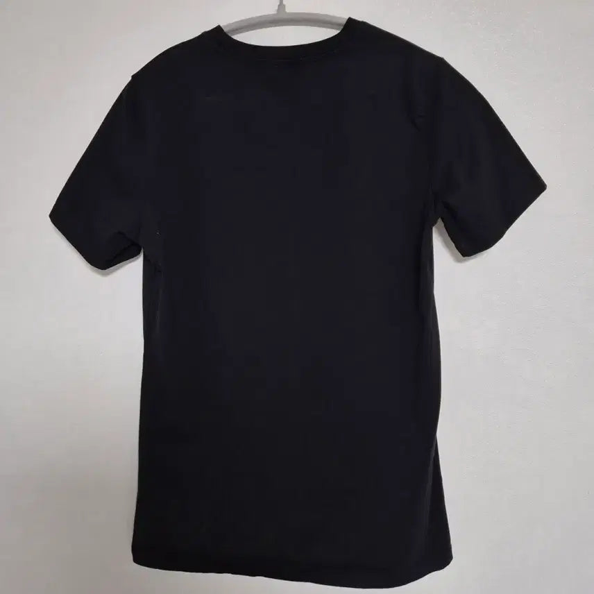 [BUNJANG] Valentino V Logo Sequin Short Sleeve T-shirt / (정품) 발렌티노 V로고 스팽글 반팔 티셔츠 S