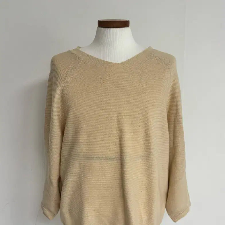 [BUNJANG] Beige V-Neck Knit Sweater / 베이지 V넥 니트