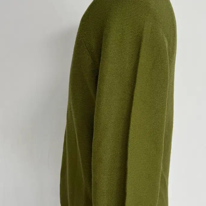 [BUNJANG] Khaki V-Neck Knit Top / 카키색 브이넥 니트
