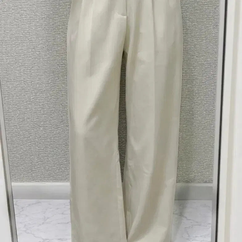 [BUNJANG] Wide High-Waist Slacks (Size S) / [세탁완료] 와이드 뒷밴딩 하이웨스트 슬랙스 S