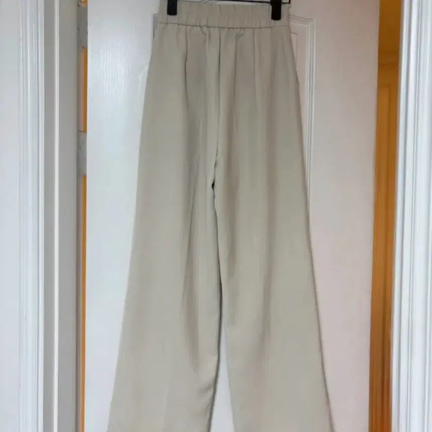 [BUNJANG] Wide High-Waist Slacks (Size S) / [세탁완료] 와이드 뒷밴딩 하이웨스트 슬랙스 S
