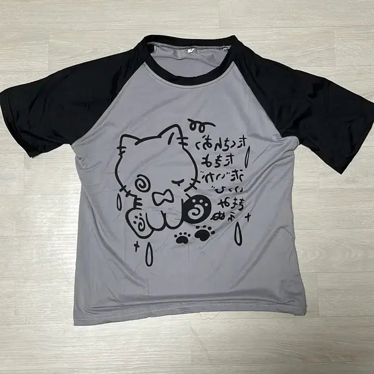 [BUNJANG] Japanese Raglan Sleeve Cat Graphic T-Shirt / 일본 나그랑 프린팅 나그랑 티셔츠