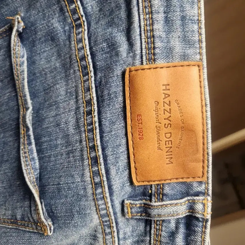 [BUNJANG] Hazzys Straight Fit Jeans / 헤지스 청바지