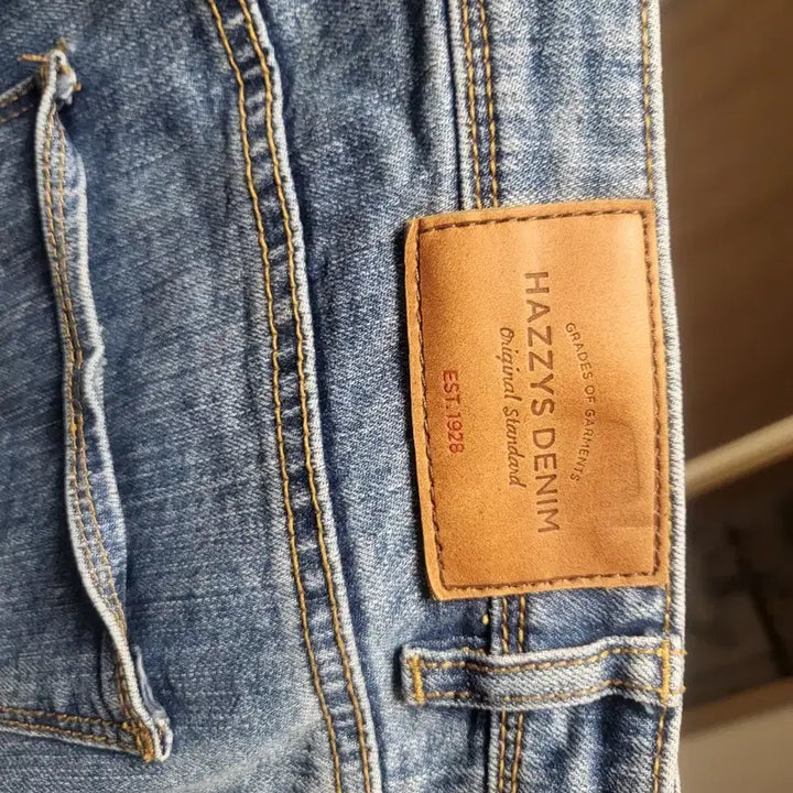 [BUNJANG] Hazzys Straight Fit Jeans / 헤지스 청바지