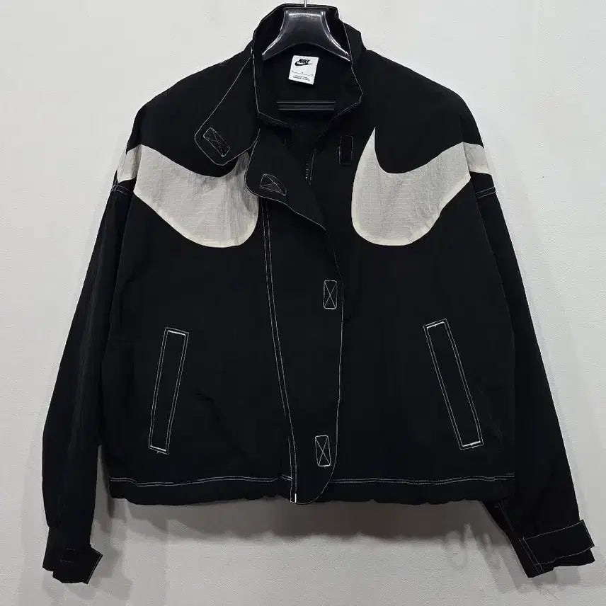 [SOLD OUT] [S] 나이키 우먼 빅스우시 레펠 자켓 DD5585-010