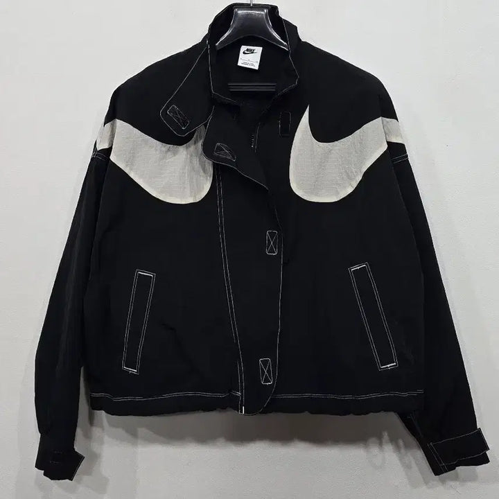 [SOLD OUT] [S] 나이키 우먼 빅스우시 레펠 자켓 DD5585-010