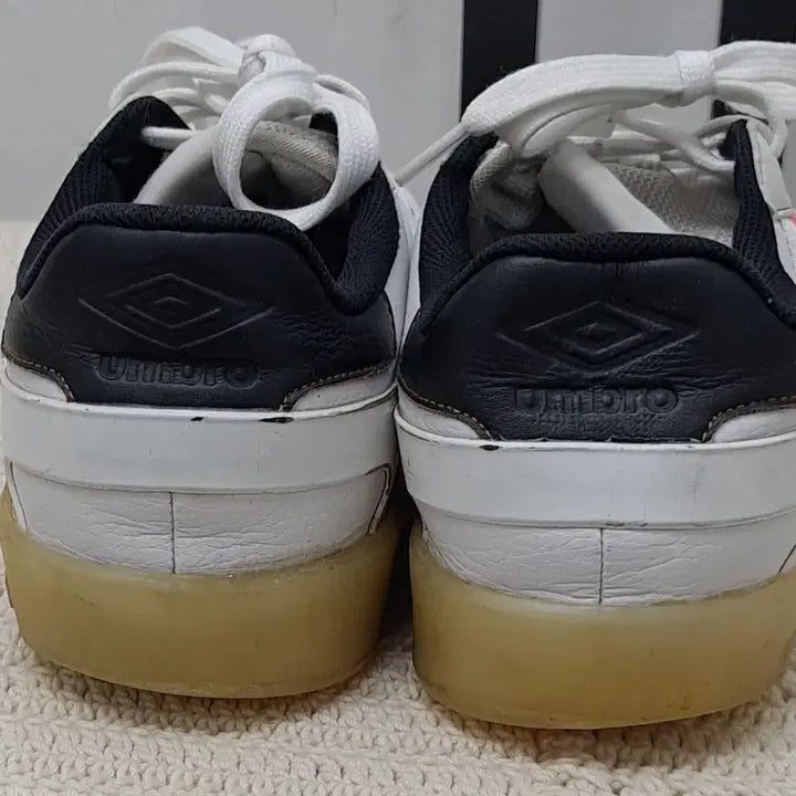 [BUNJANG] Umbro Comfortable Shoes 270 / umbro 편한신발 270