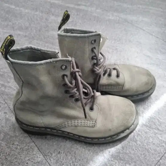 [BUNJANG] Dr. Martens Suede Boots UK 3 / 닥터마틴 스웨이드부츠 UK3