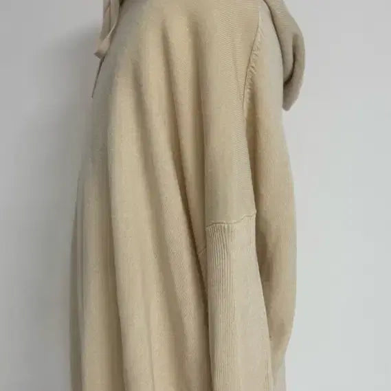 [BUNJANG] Ivory Hooded Knit Top / 아이보리색 후드 니트 탑