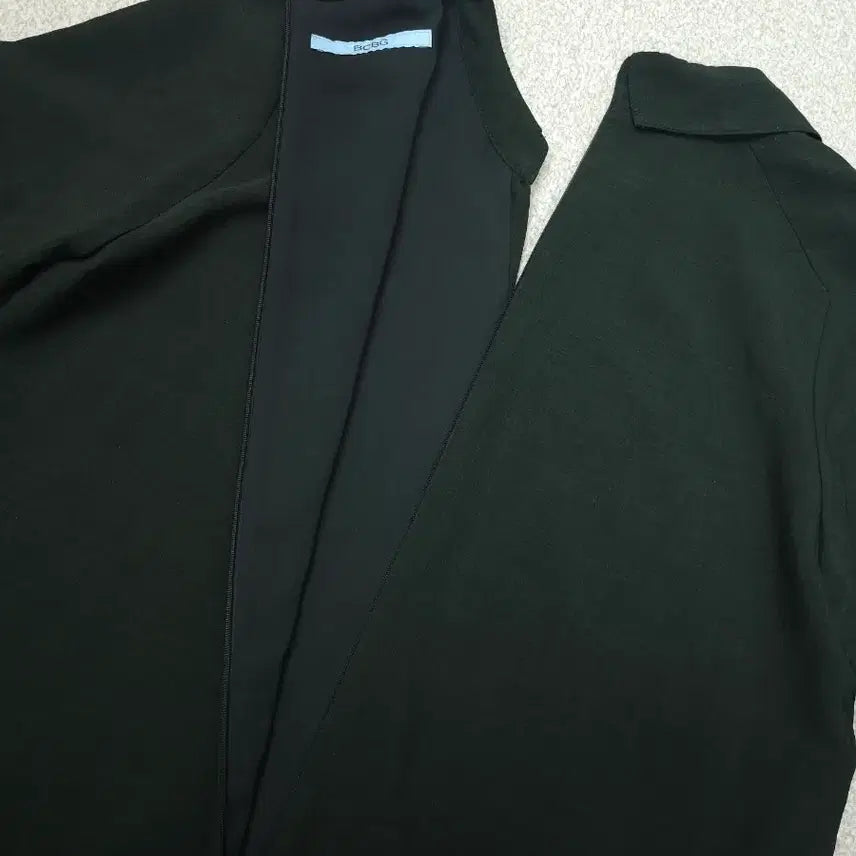 [BUNJANG] BCBG Dark Green Ruffle Detail Midi Dress / (66)BCBG 여성 원피스 반팔 다크그린 K3W2607