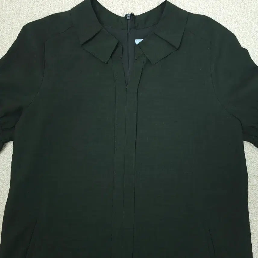 [BUNJANG] BCBG Dark Green Ruffle Detail Midi Dress / (66)BCBG 여성 원피스 반팔 다크그린 K3W2607