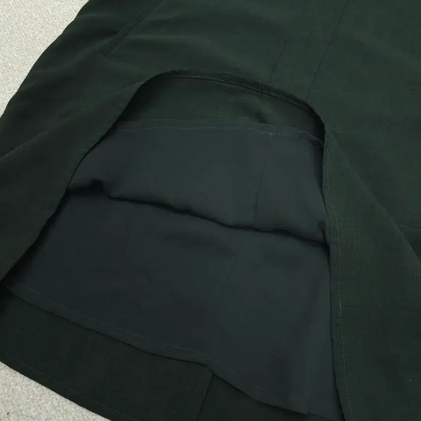[BUNJANG] BCBG Dark Green Ruffle Detail Midi Dress / (66)BCBG 여성 원피스 반팔 다크그린 K3W2607