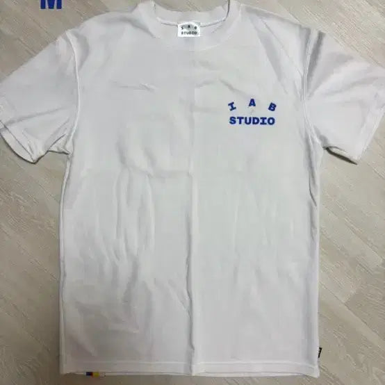 [BUNJANG] IAB Studio 10th Anniversary T-shirts White (M+XL) / 아이앱 스튜디오 10주년 티셔츠 화이트 M+XL (커플템 추천)