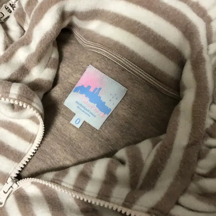 [BUNJANG] Safari Spot S.T.C. Stripe Fleece Zip-up Beige / 사파리스팟 S.T.C 스트라이프 플리스 머플러 집업 베이지
