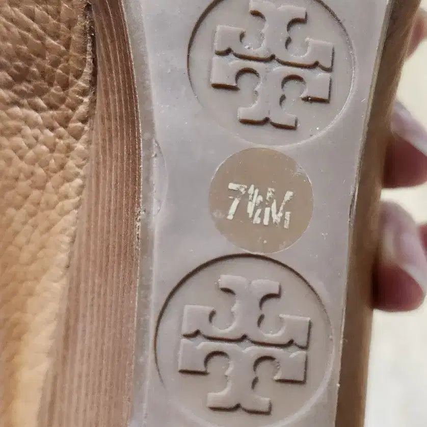 [BUNJANG] Tory Burch Open Toe Leather Wedge Heels / 토리버치 토오픈 가죽 웨지힐7.5/245