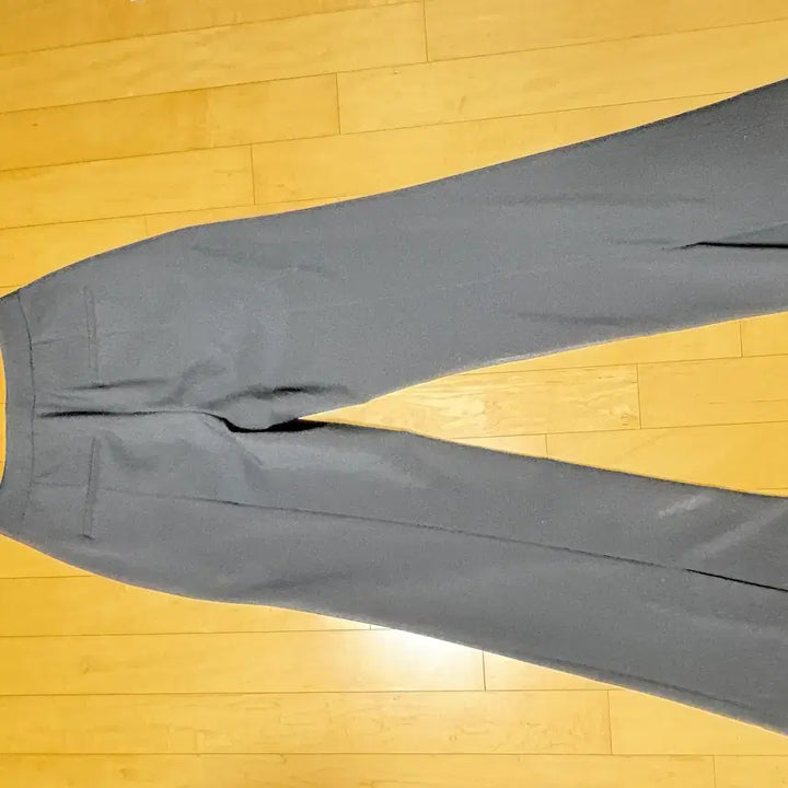 [BUNJANG] Theilma Dove Slim Flare Pants - Size S / 더일마 (기장수선) 도브슬림플레어팬츠 S 사이즈