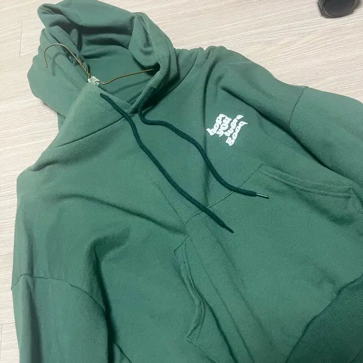 [BUNJANG] Green Printed Hoodie / 초록색 프린팅 후드티