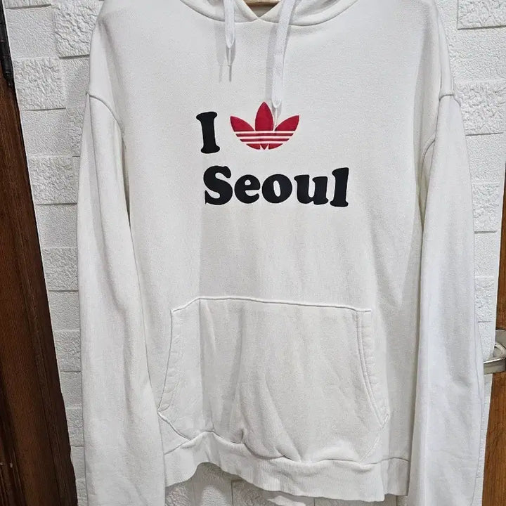 [BUNJANG] Adidas I Love Seoul Hoodie White / 아디다스 I Love Seoul 후드티 화이트