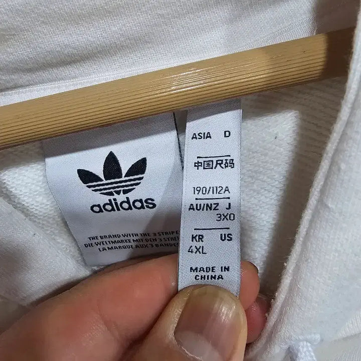 [BUNJANG] Adidas I Love Seoul Hoodie White / 아디다스 I Love Seoul 후드티 화이트