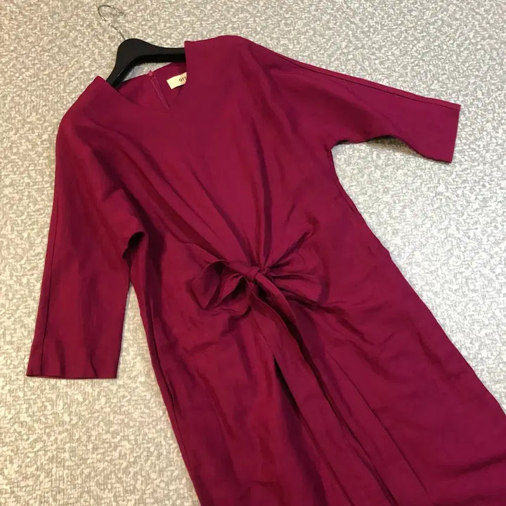 [SOLD OUT] ORR 오르 원피스 셔링 리본 플럼 쿨톤