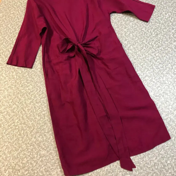 [SOLD OUT] ORR 오르 원피스 셔링 리본 플럼 쿨톤